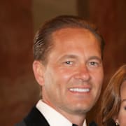 Jensen med frun Charlotte Perrelli. 