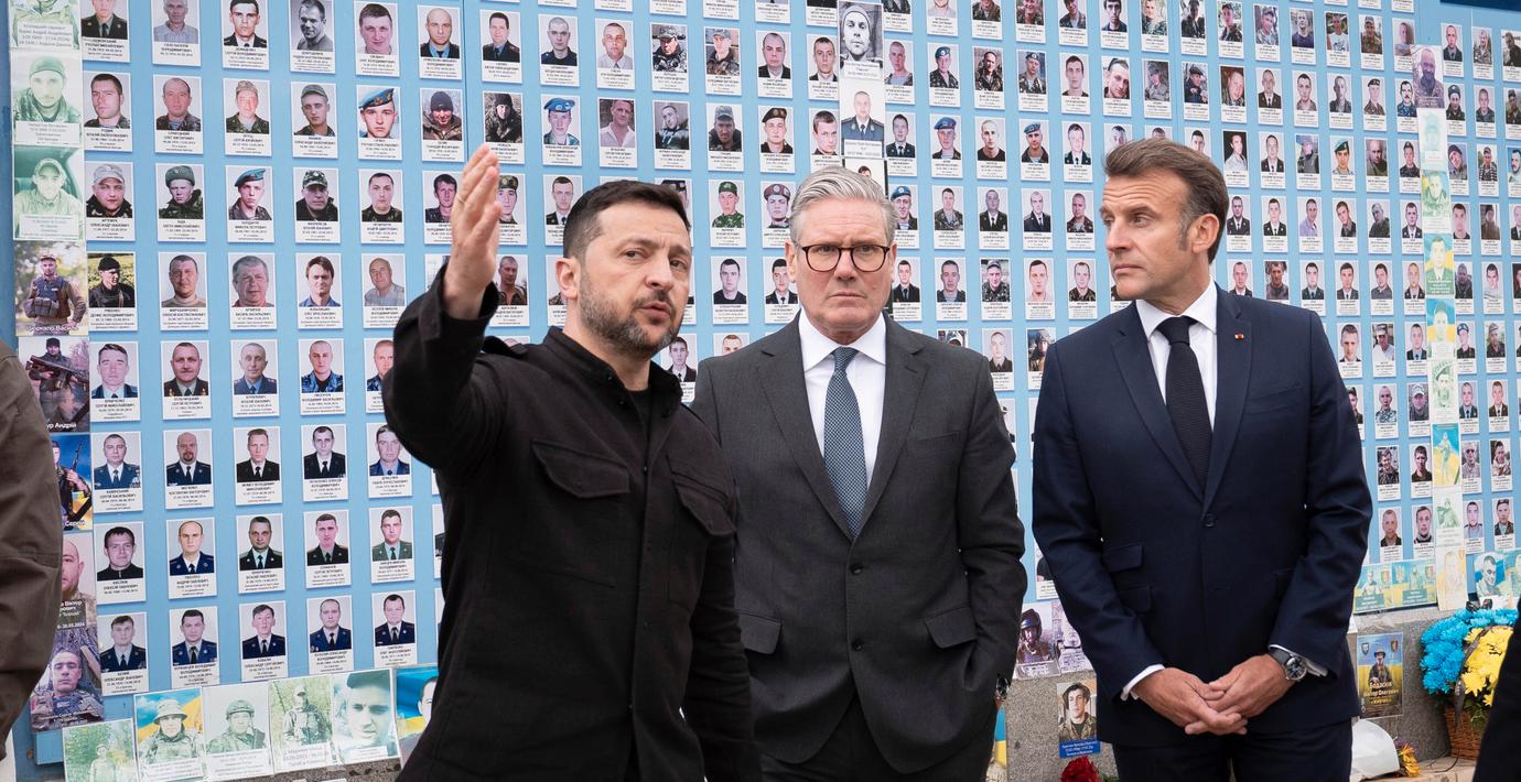 Under lördagen träffade Ukrainas Volodymyr Zelenskyj bland andra Storbritanniens Keir Starmer och Frankrikes Emmanuel Macron.
