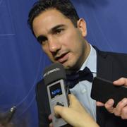 Arkivbild: Civilminister Ardalan Shekarabi (S) pratar med journalister i samband med en pressträff i Rosenbad i Stockholm, där Ilmar Reepalu lämnade över Välfärdsutredningens delbetänkande hösten 2016.