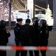 Avspärrningar vid brottsplatsen i centrala Moskva.