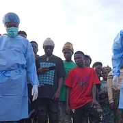 Begravning i Bunia i östra Kongo-Kinshasa den 18 augusti.