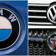 Arkivbilder: BMW-, VW- och Chryslerlogotyper.