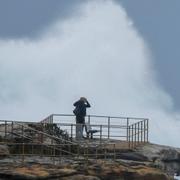 Oväder vid Bondi Beach i Sydney på söndagen.