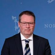 Bjørn Arild Gram och Norges statsminister Jonas Gahr Støre under tisdagens presskonferens.