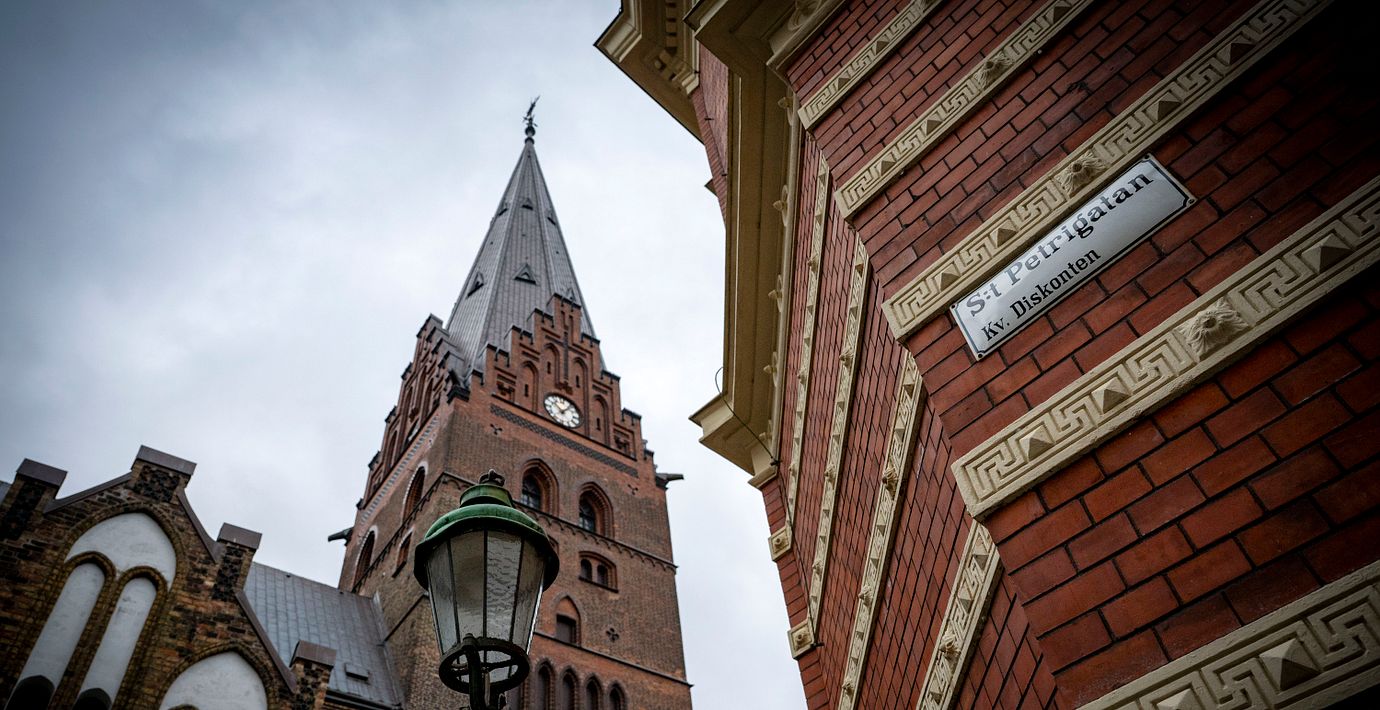 S:t Petris församlingshem – som ska byggas om till hyreshus – ligger intill Sankt Petri kyrka i centrala Malmö.