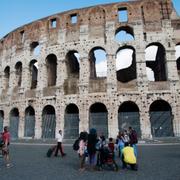 Amfiteatern Colosseum i Rom. 