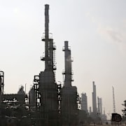 Illustration: Oljeraffinaderi i Irans huvudstad Teheran.