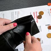 Mer eller mindre pengar i plånboken är frågan.