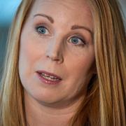 Annie Lööf (C). 