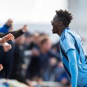 Målskyttarna Mathias Ranégie och Michael Olunga.