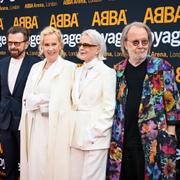 Björn Ulvaeus, Agnetha Fältskog,  Anni-Frid Lyngstad och Benny Andersson anländer på röda mattan till ABBA Arena, Queen Elizabeth Olympic Park, inför galapremiären av Abba Voyage, maj 2022
