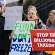 Arkivbild, protest mot att över 1 000 anställda på myndigheten CDC fått sparken. 