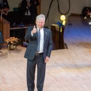 Fjolårets vinnare av ekonomipriset Richard Thaler under en föreläsning på Stockholms universitet. 