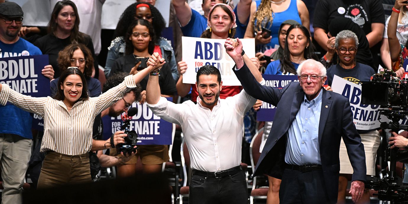 Alexandria Ocasio-Cortez, Abdul El-Sayed och Bernie Sanders i Detroit i juli.