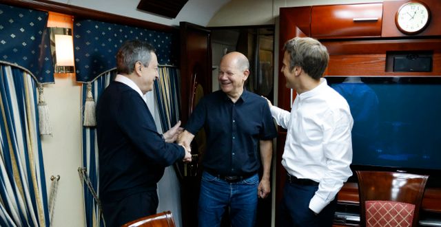 Mario Draghi, Olaf Scholz och Emmanuel Macron. Ludovic Marin / AP