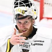 AIK:s målvakt Victor Brattström stod för en fin insats. 