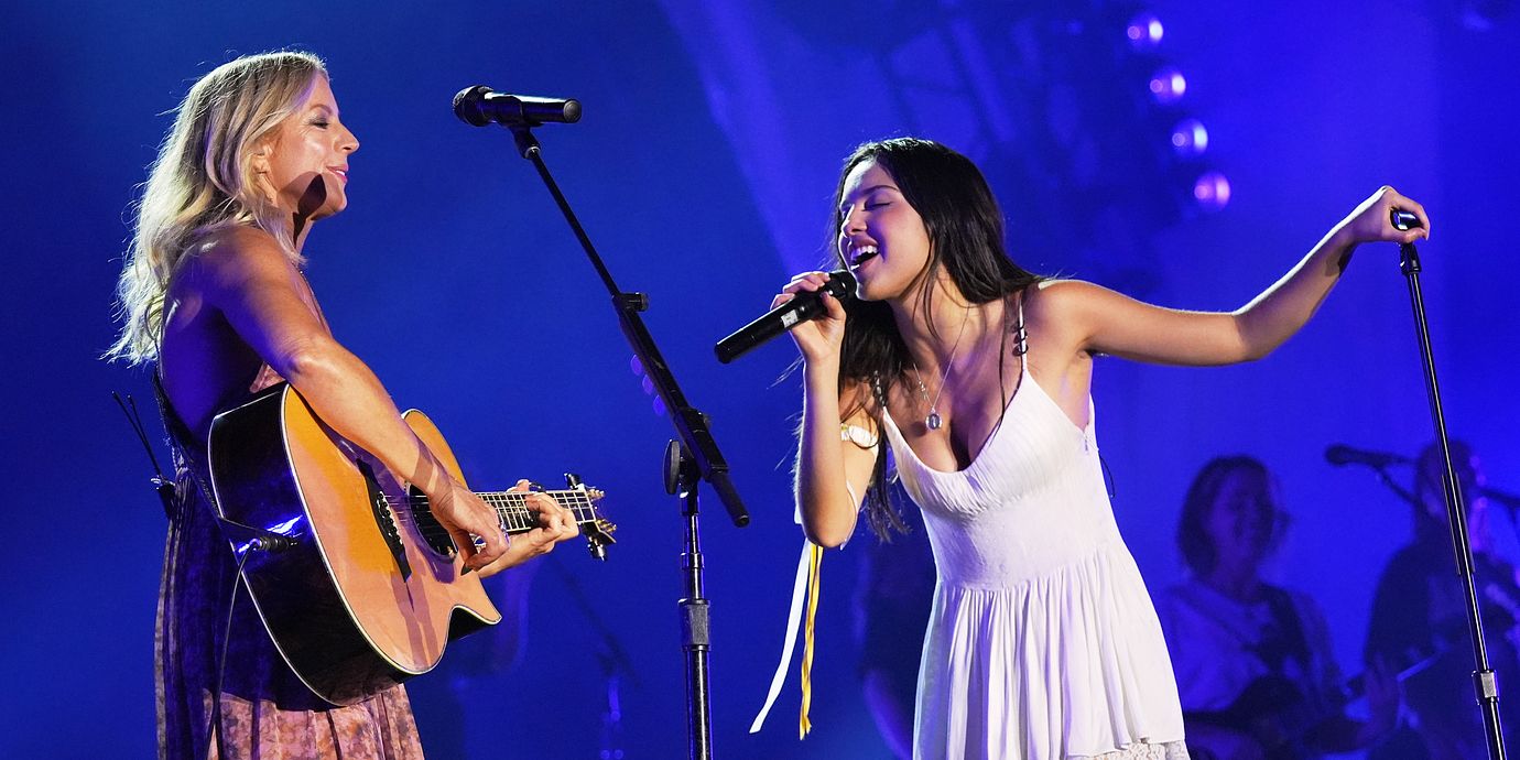 Olivia Rodrigo överraskade med gästartisten Sarah McLachlan under en spelning i augusti.