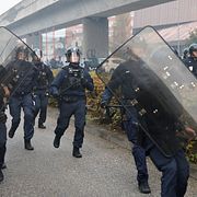 Kravallpolis under en annan skolprotest i franska lille.