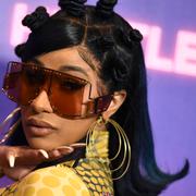 Cardi B, en av artisterna representerade på Warner Music. 