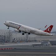 Ett flygplan är på väg att lämna flygplatsen i Istanbul i april 2019. Bilden har ingen koppling till innehållet i artikeln.