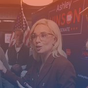 Republikanen Ashley Hinson.