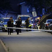 Poliser på plats i Uppsala.