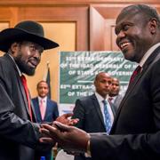 Presidenten Salva Kiir och rebelledaren Riek Machar. Arkivbild.