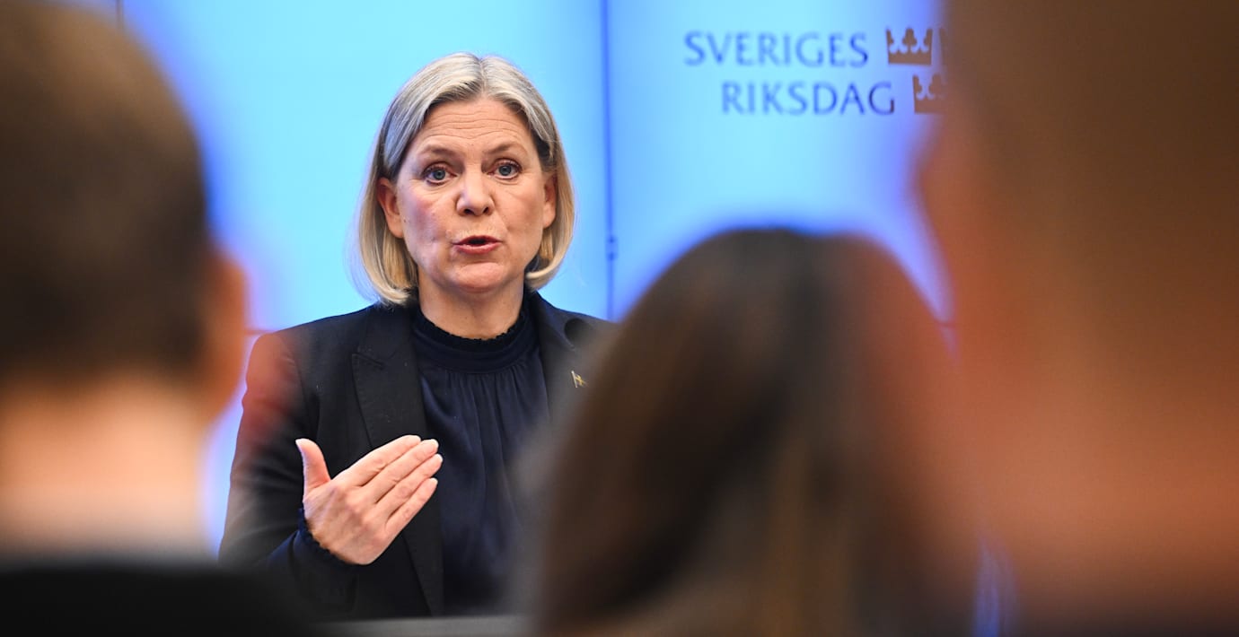 Magdalena Andersson (S) på pressträffen.