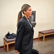 Bianca Ingrosso på väg in i rättssalen.
