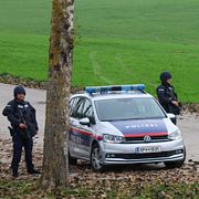 Polis i Altenfelden, Österrike, 28 oktober. 