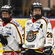 Michelle Karvinen och Emma Nordin i Luleå Hockey. 