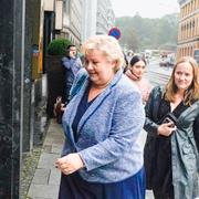 Erna Solberg mötte pressen i Høyres hus i Oslo i dag.  Lise Åserud / NTB