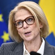 Elisabeth Svantesson (M). 