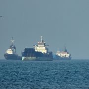 Arkivbild från 4 maj: Fraktfartyg i Hormuz. 