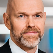 Torbjörn Isaksson tycker att de satsningar som Socialdemokraterna, Centerpartiet och övriga januaripartier genomför är onödiga för ekonomin.