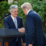 Powell och Trump. Arkivbild.