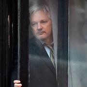 Arkivbild. Assange på Ecuadors ambassad. 