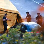 Stort polispådrag med kriminaltekniker i Lunden i Göteborg. 