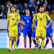 Anton Salétros och Jesper Karlström deppar efter 2–2. 