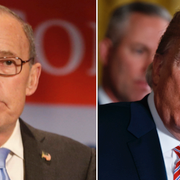 Larry Kudlow (till vänster) och president Donald Trump.