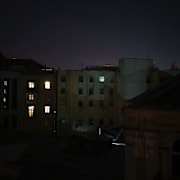 Arkivbilder på attacker mot elanläggningar och strömlösa städer i Ukraina.