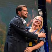 Sverigedemokraternas partiledare Jimmie Åkesson (SD) och Julia Kronlid (SD) på partiets valvaka