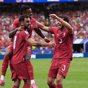 Portugals spelare firar.
