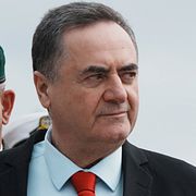 Israels försvarsminister Israel Katz med den grekiska hedersvakten vid ett besök i Aten den 20 januari 2026.