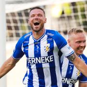 Marcus Berg firar sitt mål.