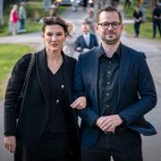 SD:s partisekreterare Mattias Bäckström Johansson och Rebecka Fallenkvist.