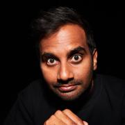 Arkivbild på Aziz Ansari.