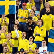 Svenska fans på Friends Arena i matchen mellan Sverige-Turkiet i Nations League.