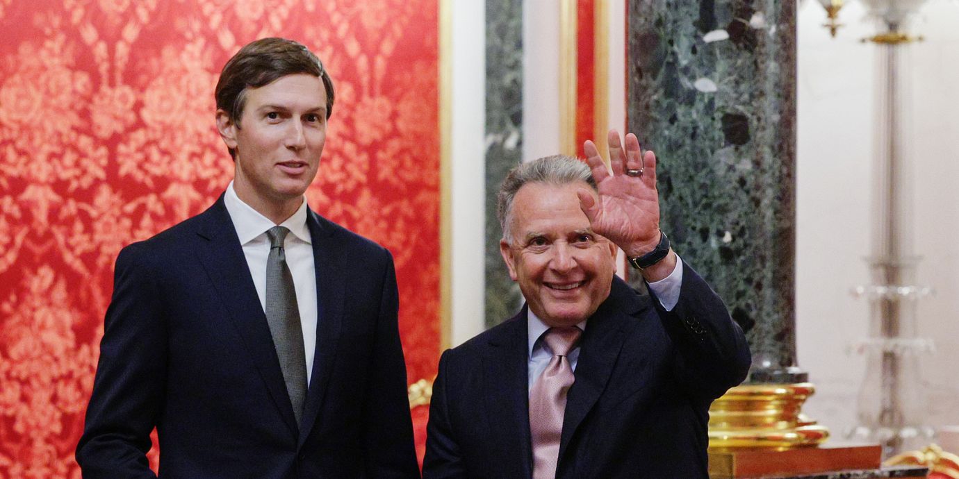 Jared Kushner till vänster och Steve Witkoff till höger.