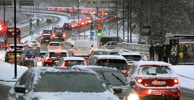Trafik i snö. Janerik Henriksson/TT